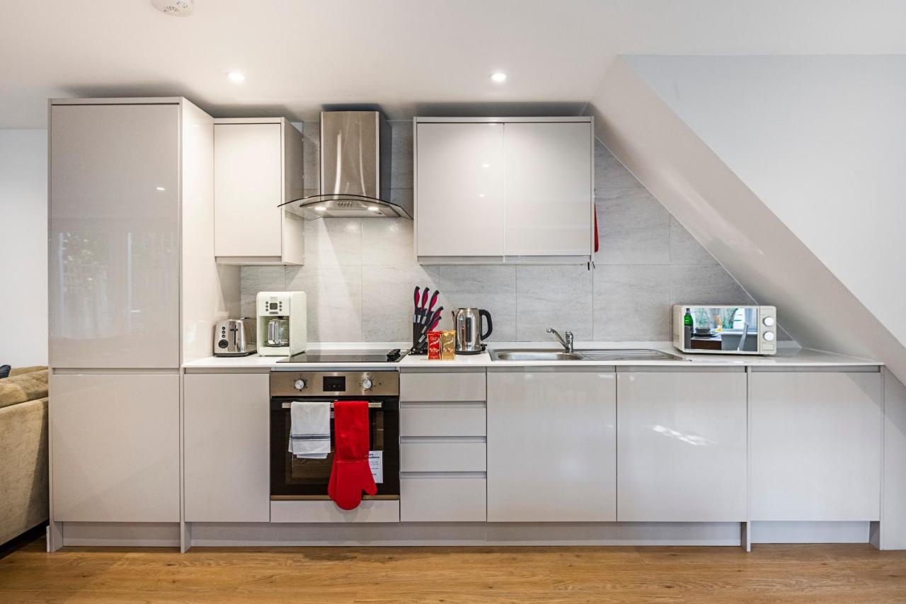 South Woodford 2 Bed En-Suite House Лондон Екстериор снимка